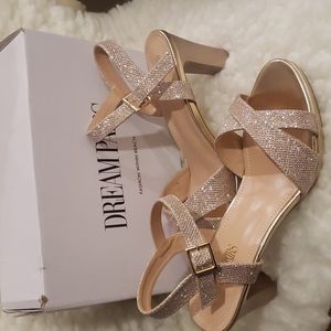 Dream Pairs Size 9.5 new